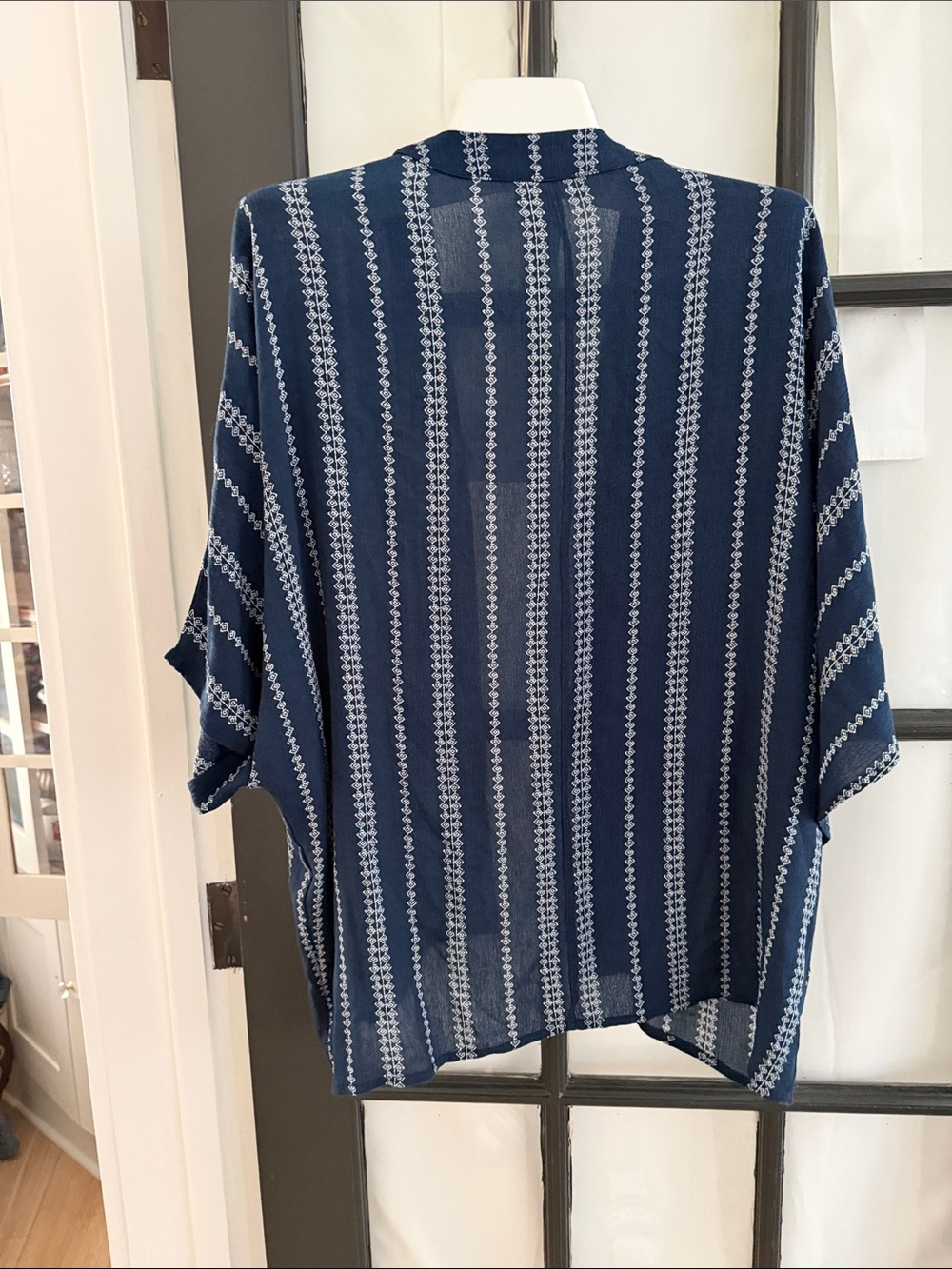 Orb Indigo Patterned Open-Front Kimono - Picture 3 of 4
